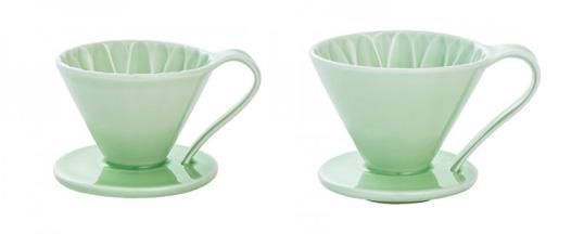 Cafec Dripper - Ecru Beanspour overEcru Beans coffee_in_qatar - qatar_coffee coffee_equipment_qatar_doha