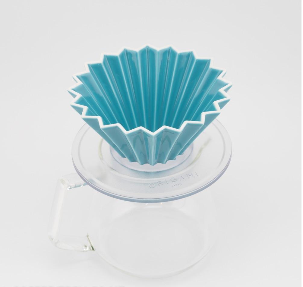 ORIGAMI Dripper Holder - Ecru Beanspour overEcru Beans coffee_in_qatar - qatar_coffee coffee_equipment_qatar_doha