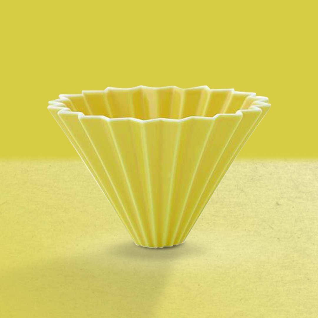 ORIGAMI Dripper M - Ecru Beanspour overEcru Beans coffee_in_qatar - qatar_coffee coffee_equipment_qatar_doha