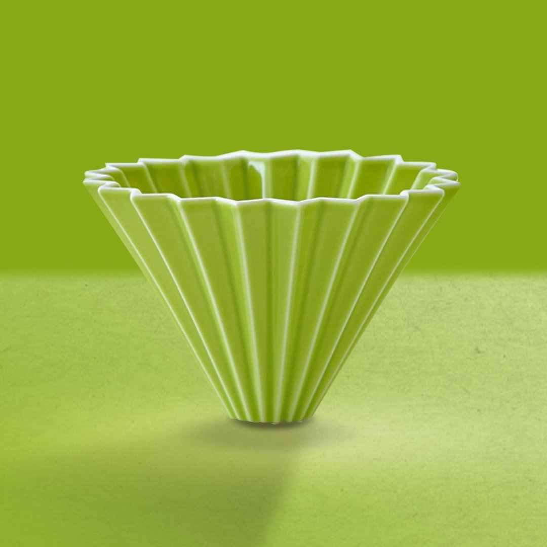 ORIGAMI Dripper M - Ecru Beanspour overEcru Beans coffee_in_qatar - qatar_coffee coffee_equipment_qatar_doha