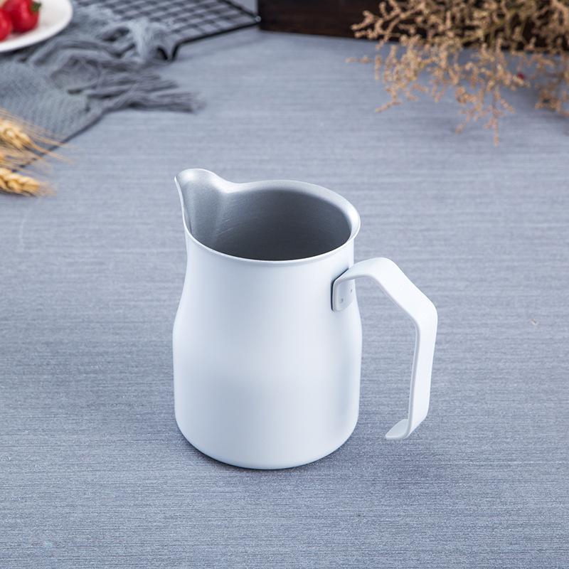 White Pitcher | 350ml - Ecru BeansAccessoriesEcru Beans coffee_in_qatar - qatar_coffee coffee_equipment_qatar_doha