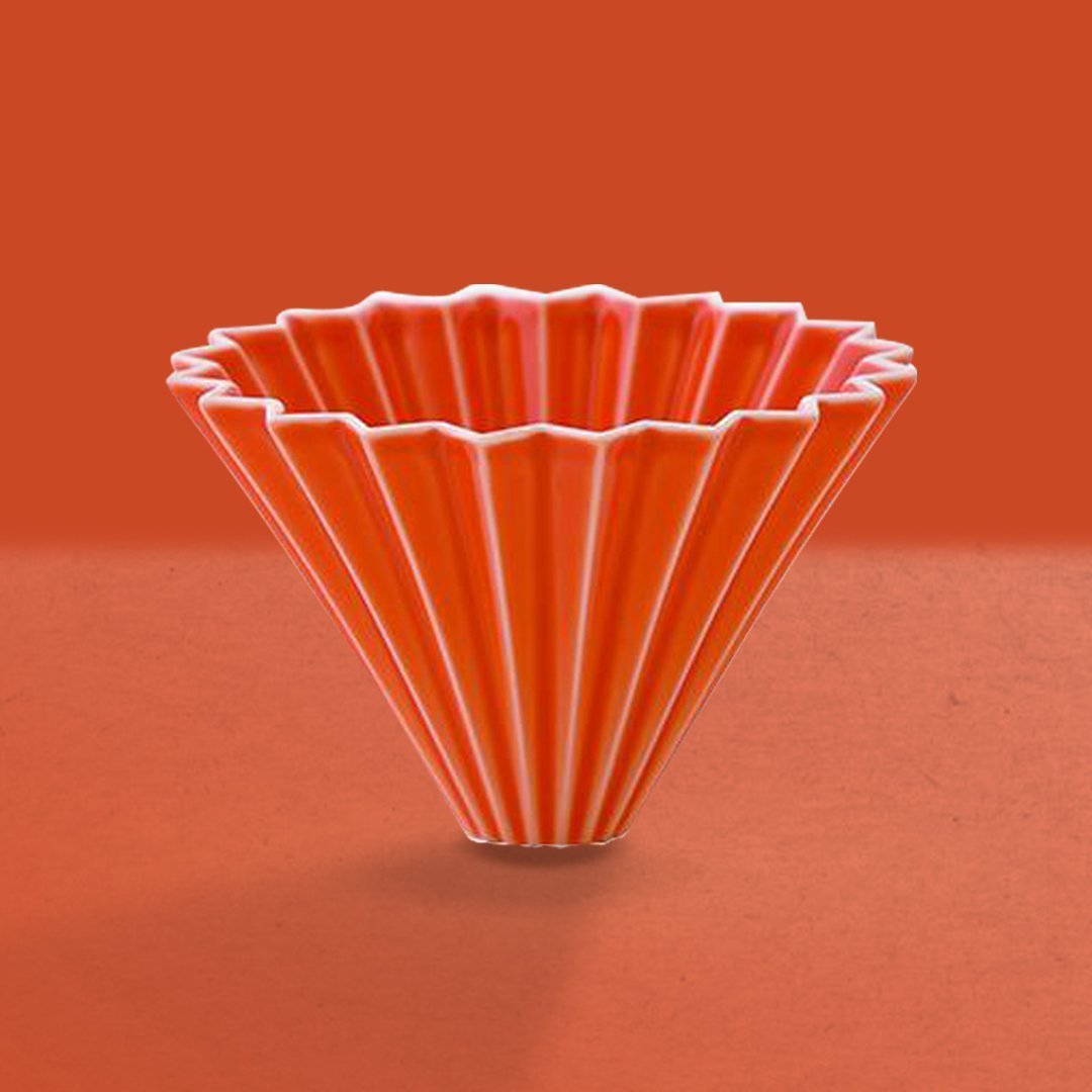 ORIGAMI Dripper M - Ecru Beanspour overEcru Beans coffee_in_qatar - qatar_coffee coffee_equipment_qatar_doha