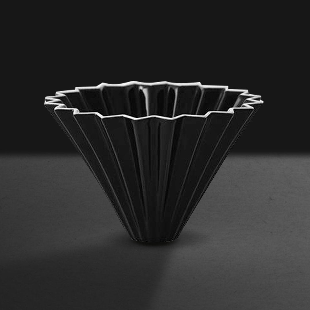 ORIGAMI Dripper M - Ecru Beanspour overEcru Beans coffee_in_qatar - qatar_coffee coffee_equipment_qatar_doha